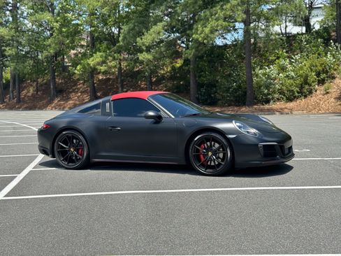 Used 2017 Porsche 911 Targa 4 GTS AWD/4WD image 15