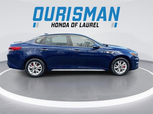 Used 2016 Kia Optima LX w/ LX Convenience Package image 9