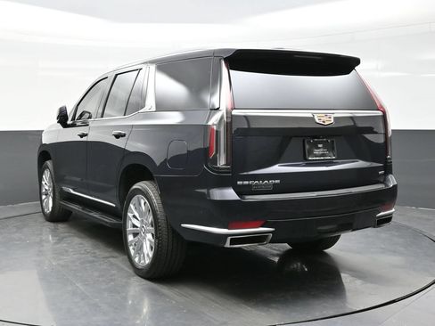 Certified 2024 Cadillac Escalade Premium Luxury AWD/4WD image 5