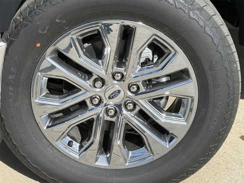 New 2025 Ford F150 Lariat w/ Equipment Group 502A High image 30