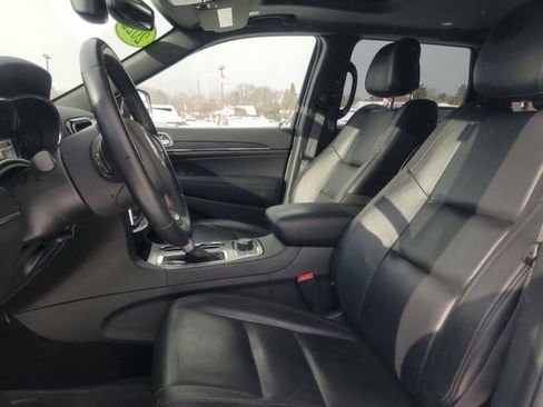 Used 2022 Jeep Grand Cherokee Limited image 13