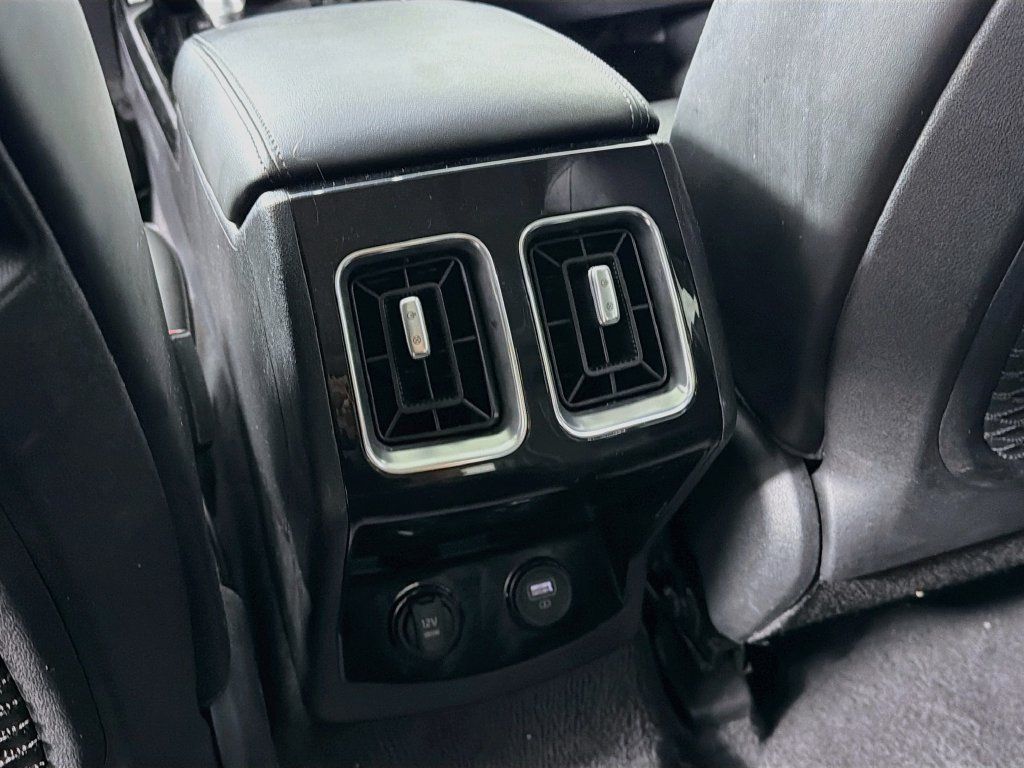 Used 2023 Kia Sorento SX AWD/4WD image 26