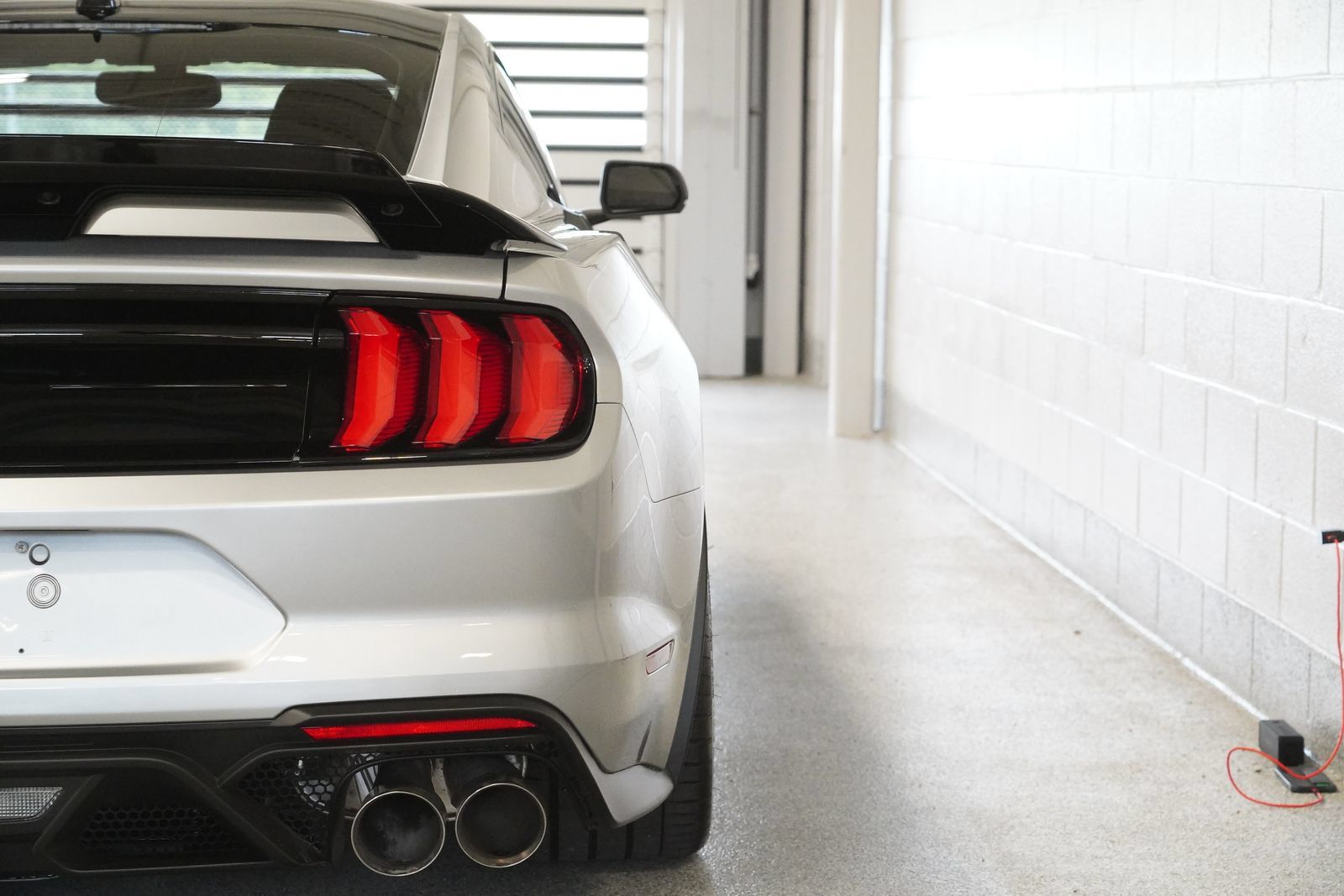 Used 2021 Ford Mustang Shelby GT500 w/ Technology Package RWD image 11