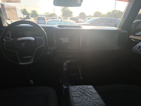 Used 2021 Ford Bronco Outer Banks w/ Sasquatch Package AWD/4WD image 11