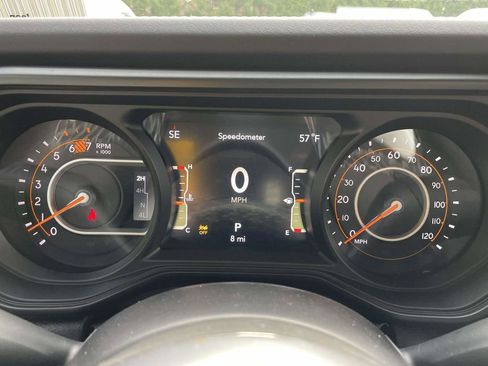 New 2026 Jeep Wrangler Unlimited Sahara AWD/4WD image 13