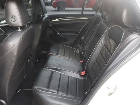 Used 2018 Volkswagen Golf R 4-Door AWD/4WD image 36