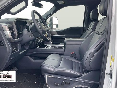 New 2026 Ford F250 Platinum image 25