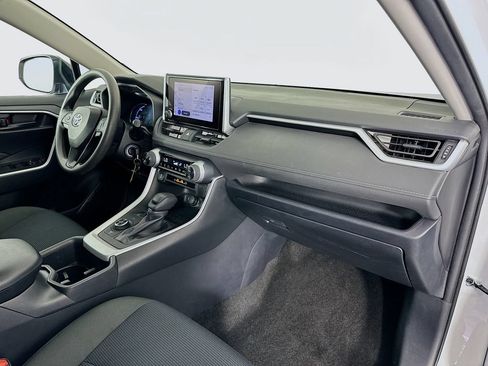 Certified 2025 Toyota RAV4 LE AWD/4WD image 28