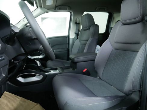 New 2026 Nissan Frontier SV w/ All-Weather Content Package AWD/4WD image 15