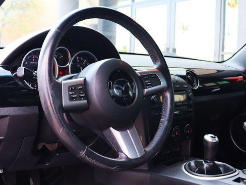 Used 2008 MAZDA MX-5 Miata Grand Touring w/ Premium Pkg RWD image 38