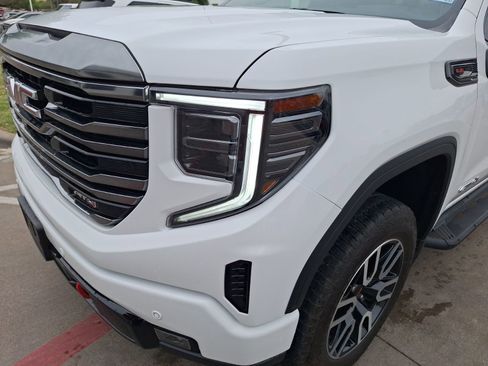 Used 2024 GMC Sierra 1500 AT4 w/ Technology Package image 10