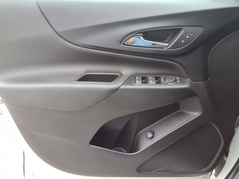 Used 2024 Chevrolet Equinox LT AWD/4WD image 19
