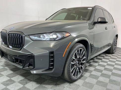 New 2026 BMW X5 xDrive50e AWD/4WD image 2