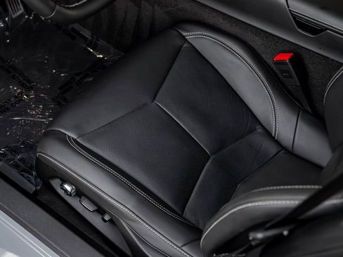 Used 2024 Chevrolet Corvette Stingray Preferred Cpe w/ Z51 Performance Package image 14