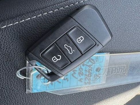 Used 2024 Volkswagen Taos S image 32