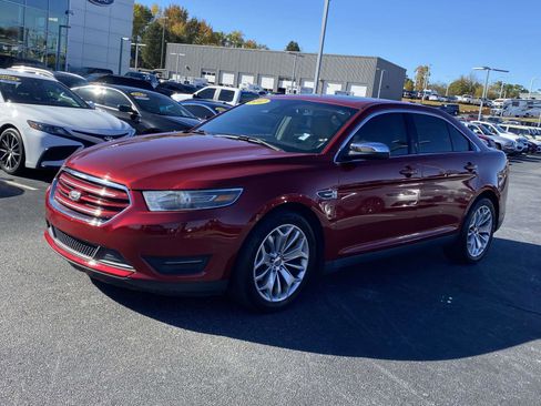Used 2017 Ford Taurus Limited image 3
