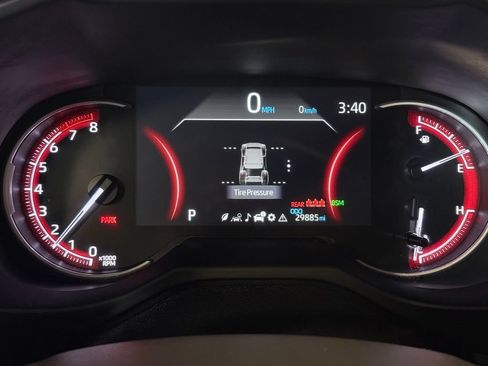 Used 2025 Toyota RAV4 XLE AWD/4WD image 27