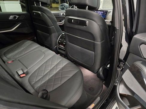 Used 2025 BMW X5 xDrive40i AWD/4WD image 34