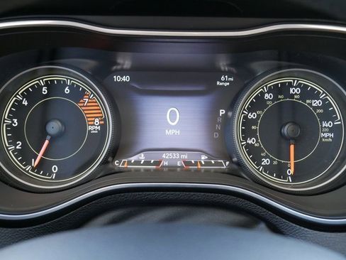 Used 2021 Jeep Cherokee Limited image 29