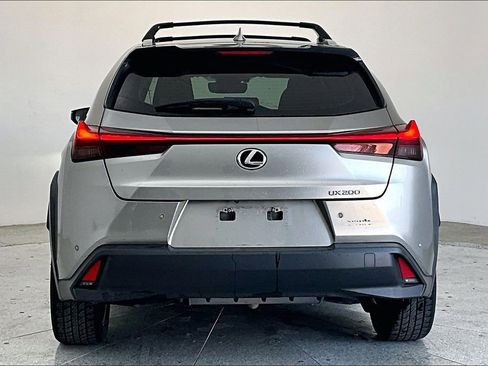 Used 2021 Lexus UX 200 w/ Premium Package image 5
