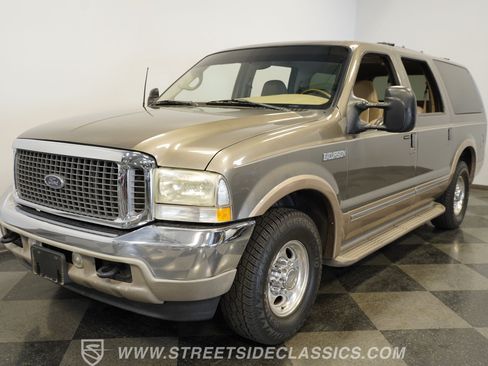 Used 2002 Ford Excursion Limited RWD image 19