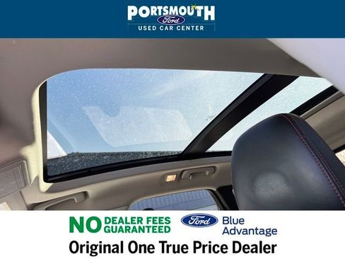 Certified 2022 Ford Escape SEL w/ SEL Stealth AWD Package image 8