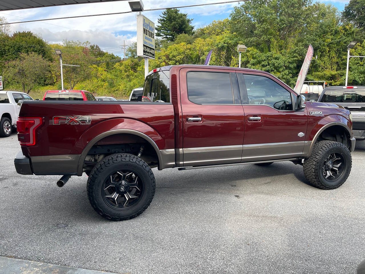 Used 2017 Ford F150 King Ranch w/ Equipment Group 601A Luxury AWD/4WD image 12