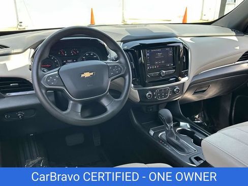 Used 2023 Chevrolet Traverse LS FWD image 2