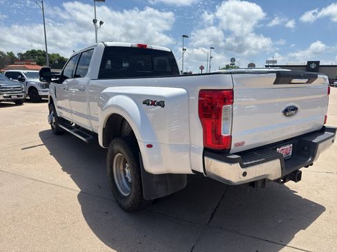 Used 2017 Ford F350 Lariat w/ Chrome Package AWD/4WD image 7