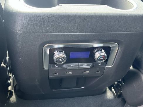 New 2026 GMC Yukon XL Denali w/ Denali Reserve Package image 17