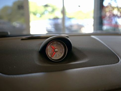 Used 2015 Mercedes-Benz SL 550 SL 550 image 39