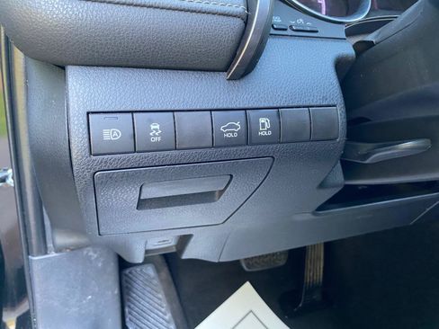 Used 2019 Toyota Camry SE w/ Audio Package FWD image 67