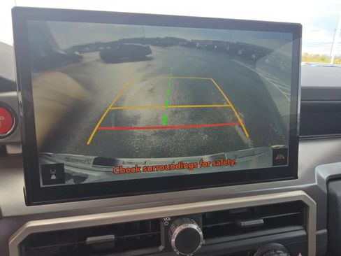 Used 2024 Toyota Tacoma TRD Sport w/ TRD Sport Upgrade Package image 59