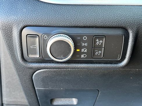 Used 2022 Ford Explorer XLT w/ Class IV Trailer Tow Package image 16