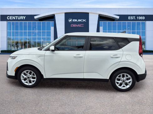 Used 2022 Kia Soul LX w/ Technology Package FWD image 7