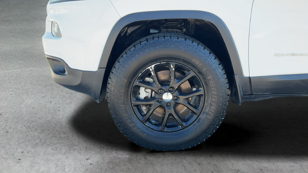 Used 2014 Jeep Cherokee Latitude AWD/4WD image 26