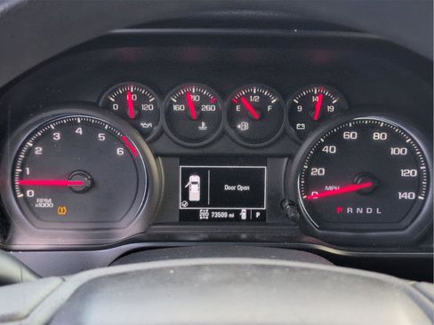 Used 2019 Chevrolet Silverado 1500 Custom w/ Custom Convenience Package image 19