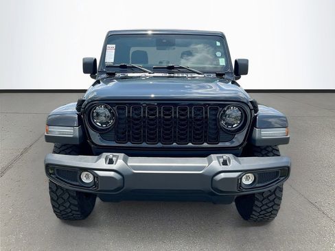 Certified 2025 Jeep Gladiator Mojave AWD/4WD image 2