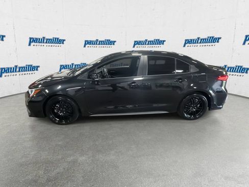 Used 2021 Toyota Corolla SE FWD image 6