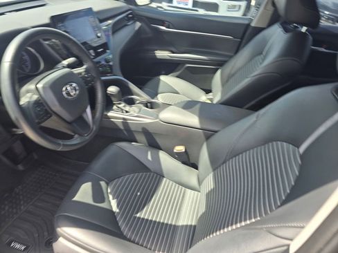 Used 2021 Toyota Camry SE image 19