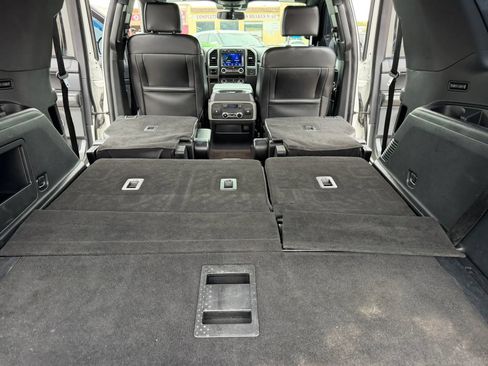Used 2020 Ford Expedition XLT w/ Equipment Group 202A RWD image 33