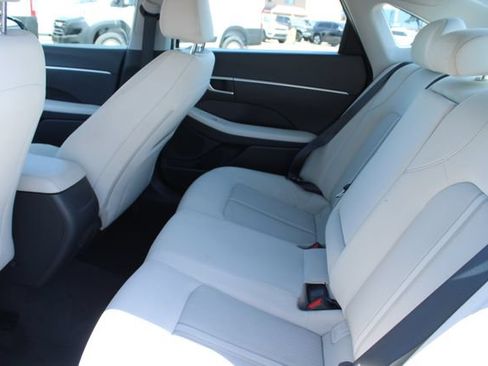 Used 2025 Hyundai Sonata SEL FWD image 28