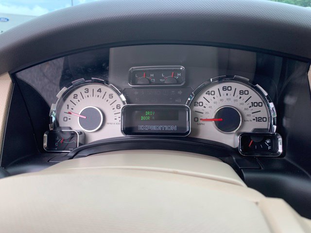 Used 2014 Ford Expedition EL XLT w/ Equipment Group 202A AWD/4WD image 31