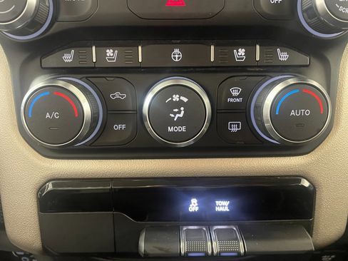 Used 2019 RAM 1500 Laramie image 20