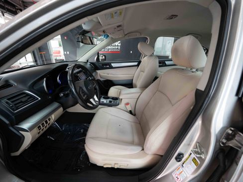 Used 2017 Subaru Legacy 2.5i Premium image 9