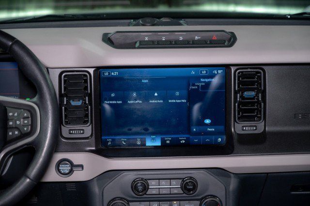Used 2022 Ford Bronco Wildtrak AWD/4WD image 15