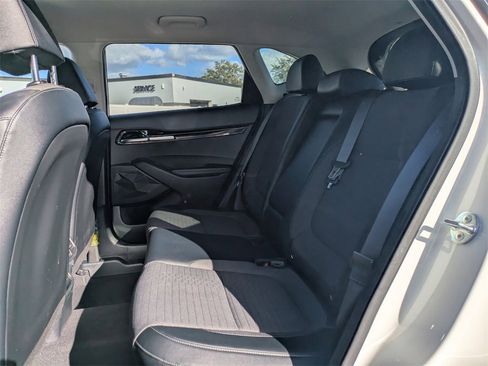Used 2023 Kia Seltos S w/ Navigation Package image 11