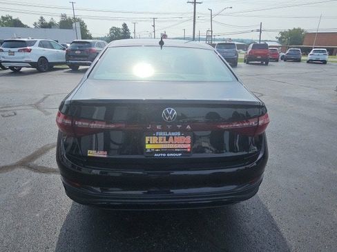 New 2025 Volkswagen Jetta Sport image 8