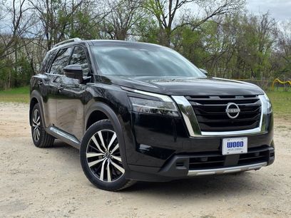 Used 2024 Nissan Pathfinder Platinum