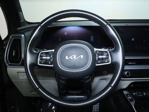Used 2025 Kia Sorento SX Prestige AWD/4WD image 23
